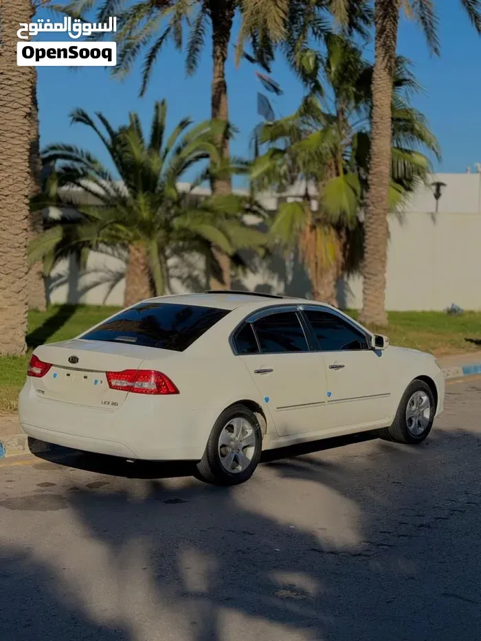 Kia Lotze 2009 photo 2