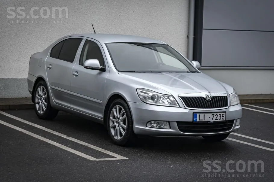 Skoda Octavia 2012 photo 3