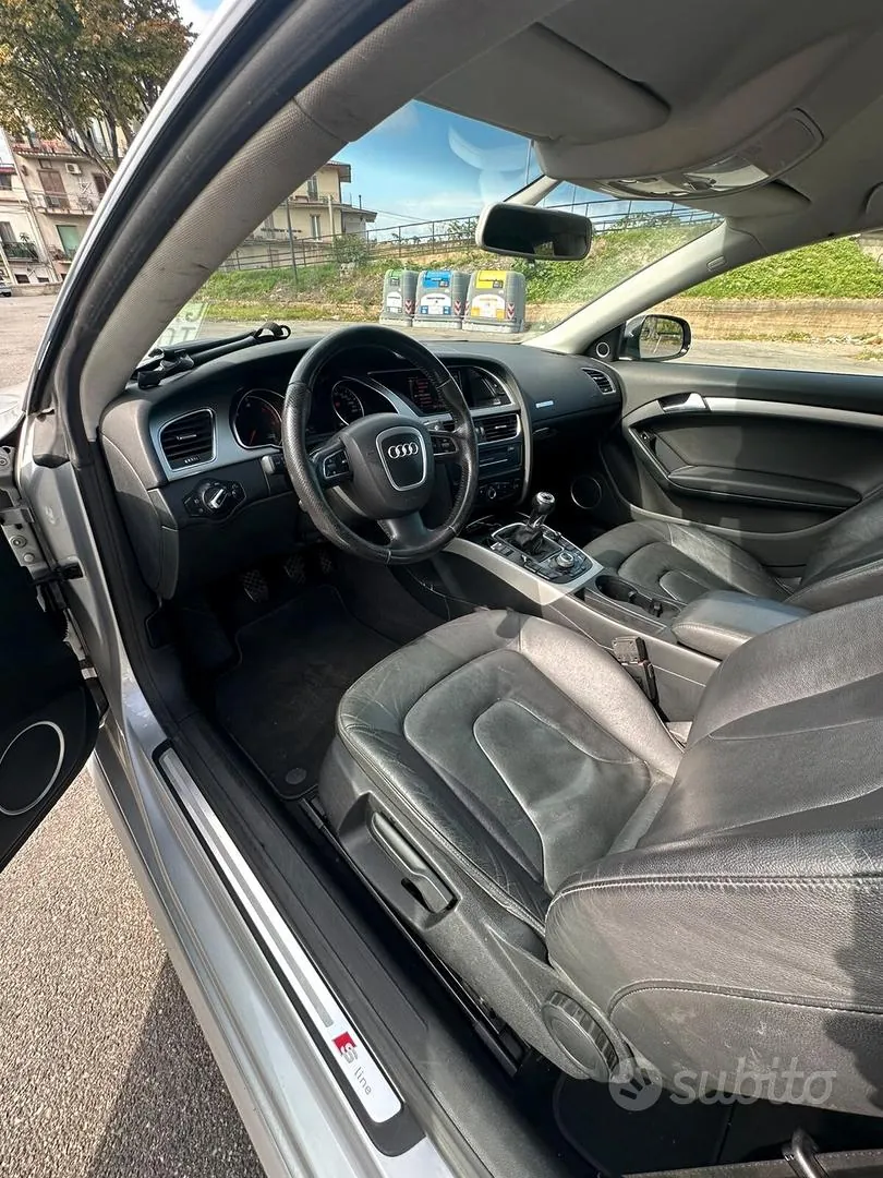 Audi A5 2011 photo 5