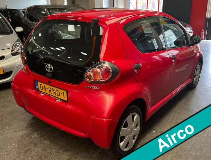Toyota Aygo 2011 photo 2