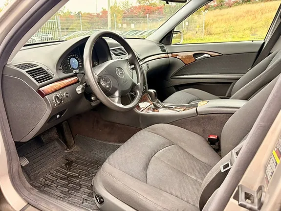 Mercedes-Benz E200 2003 photo 5
