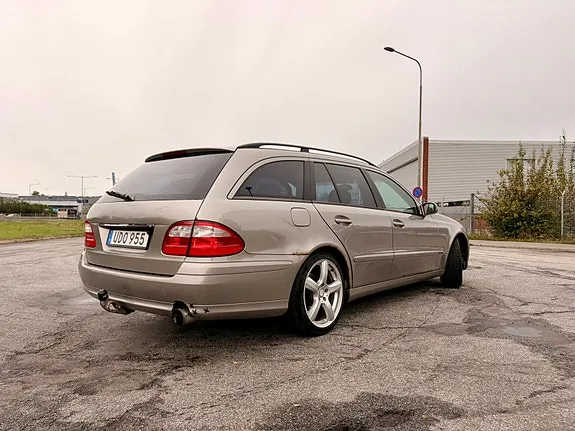 Mercedes-Benz E200 2003 photo 3