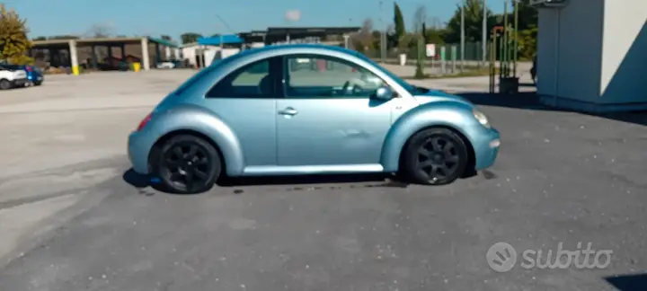 Volkswagen New Beetle 2002 photo 4