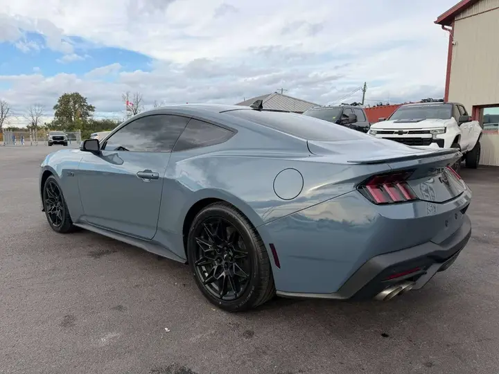 Ford Mustang 2024 photo 5