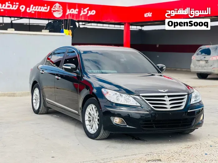 Genesis G80 2010 photo 2