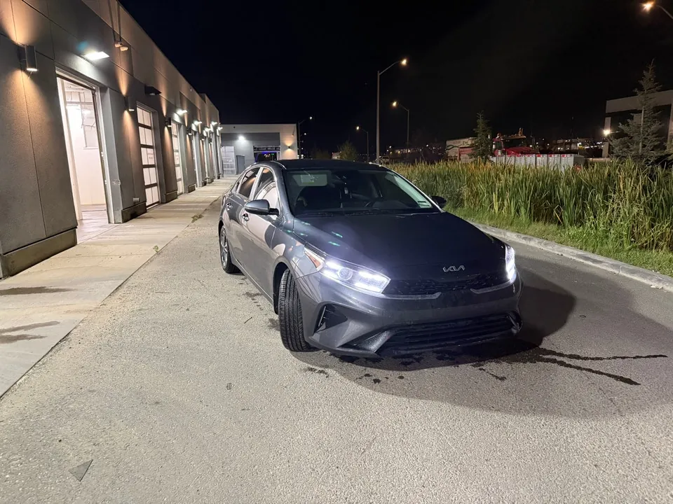 Kia Forte 2023 photo 3
