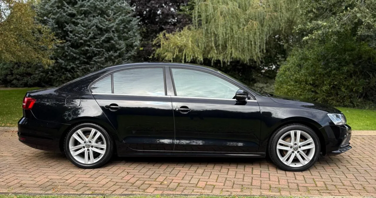 Volkswagen Jetta 2015 photo 3