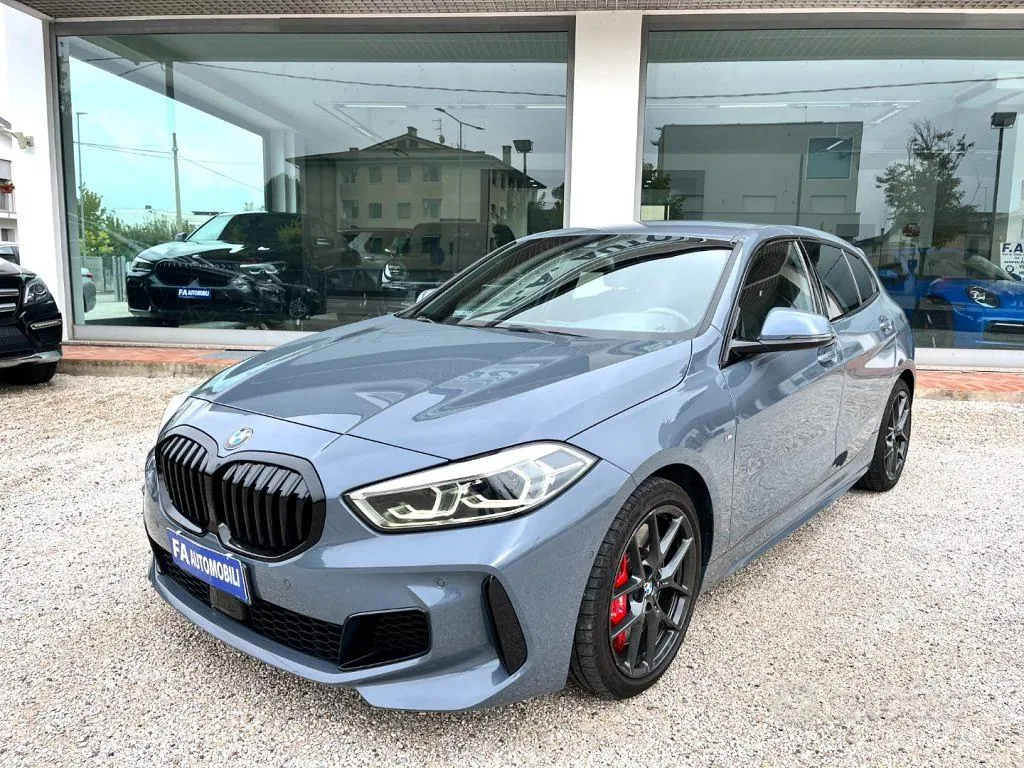 BMW 1 Series 2023 photo 2