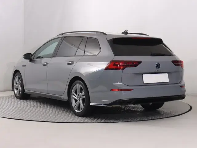 Volkswagen Golf Variant 2023 photo 3