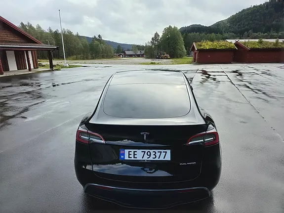 Tesla Model Y 2022 photo 4