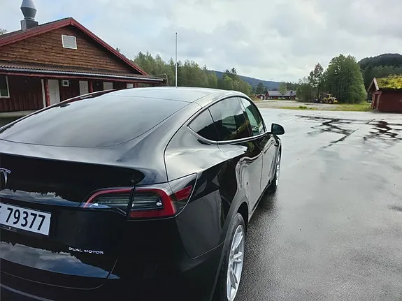 Tesla Model Y 2022 photo 5