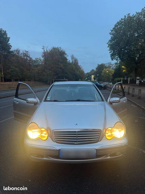 Mercedes-Benz C-Class 2002 photo 5