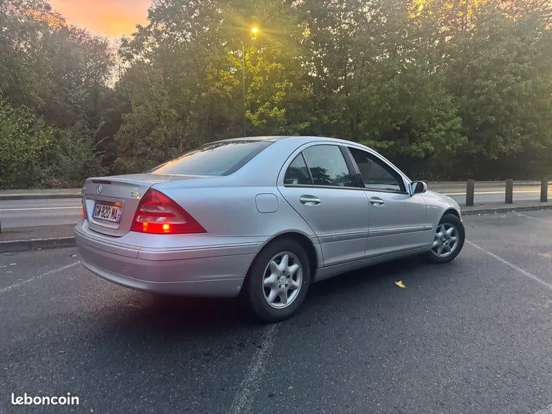 Mercedes-Benz C-Class 2002 photo 4