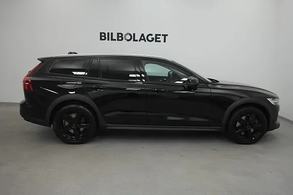 Volvo V60 Cross Country 2021 photo 4