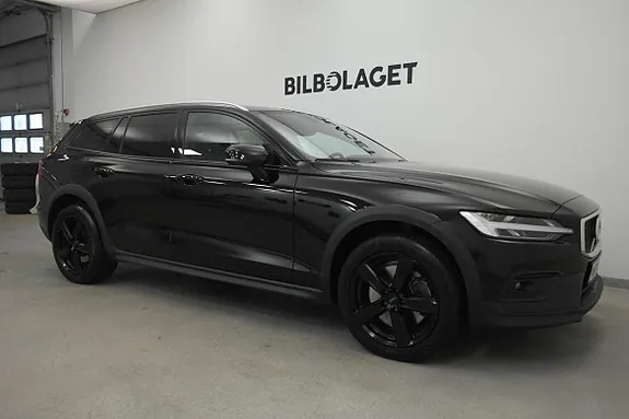 Volvo V60 Cross Country 2021 photo 2