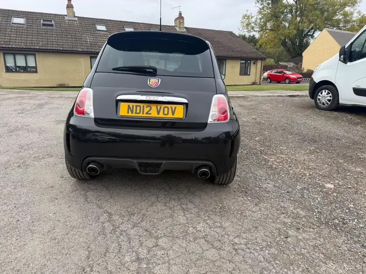 Abarth 500 2012 photo 3