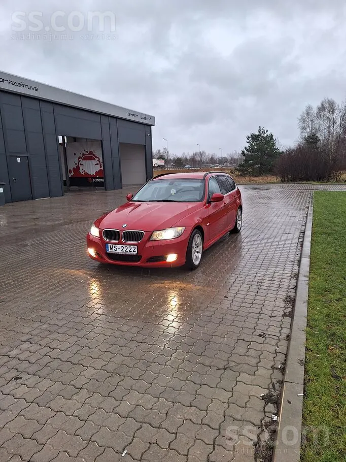 BMW 330