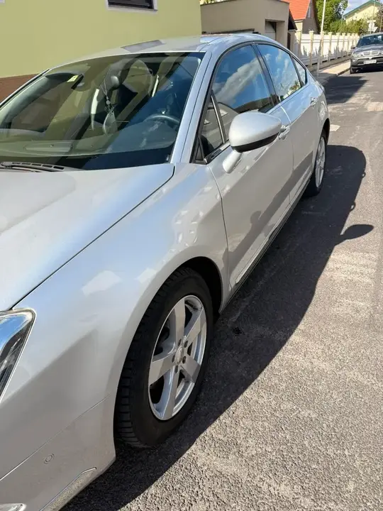Citroen C5 2012 photo 3