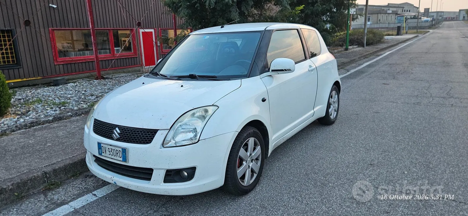 Suzuki Swift 2009 photo 3