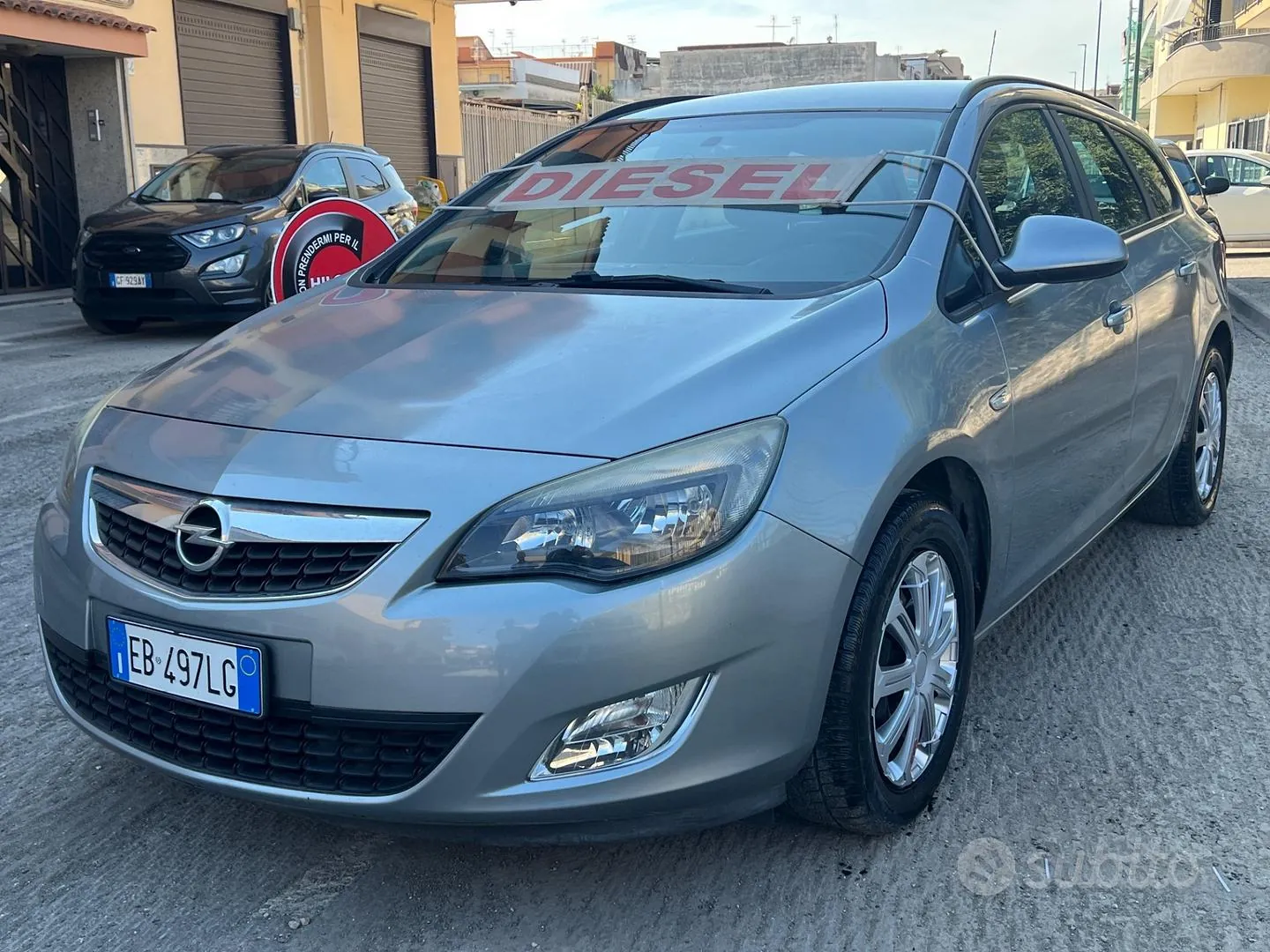 Opel Astra 2013 photo 3
