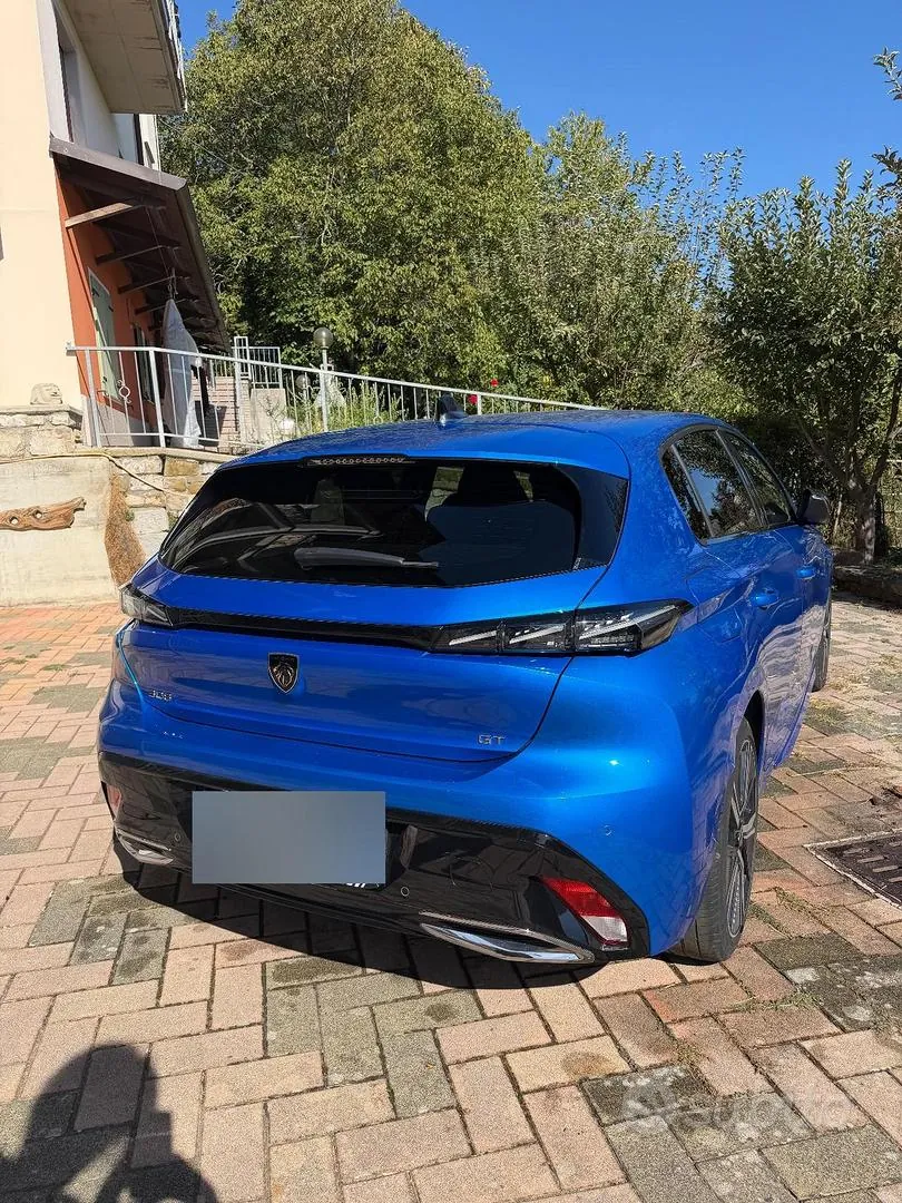 Peugeot 308 2022 photo 2