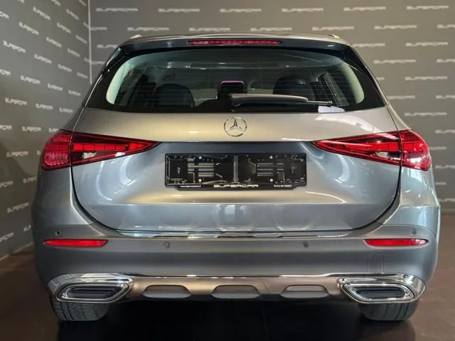 Mercedes-Benz C 220 2023 photo 4