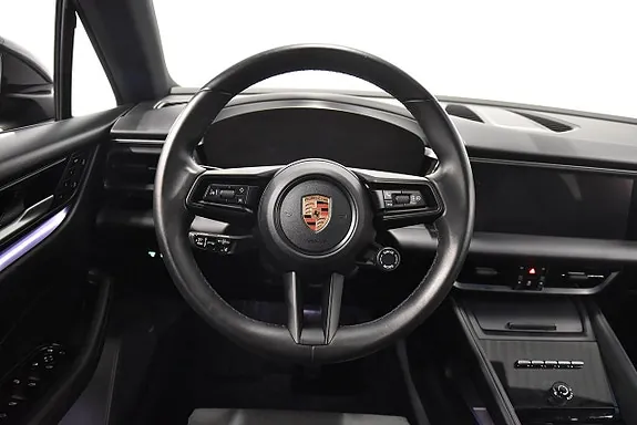 Porsche Macan 4 2024 photo 2