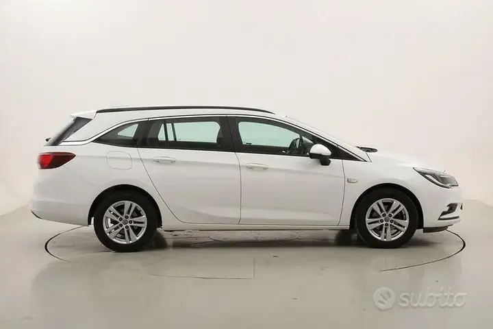 Opel Astra 2017 photo 3