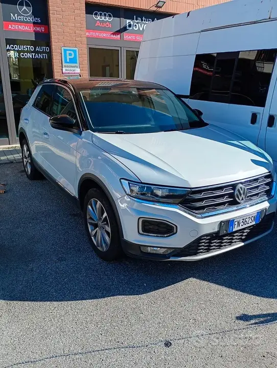 Volkswagen T-Roc 2018 photo 3