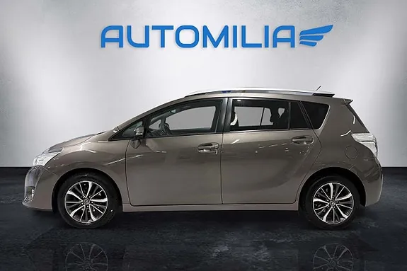 Toyota Verso 2016 photo 4