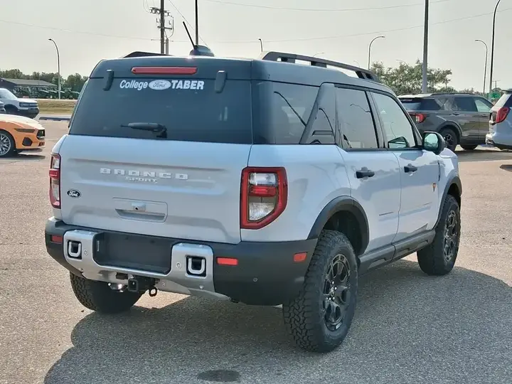 Ford Bronco Sport 2026 photo 4