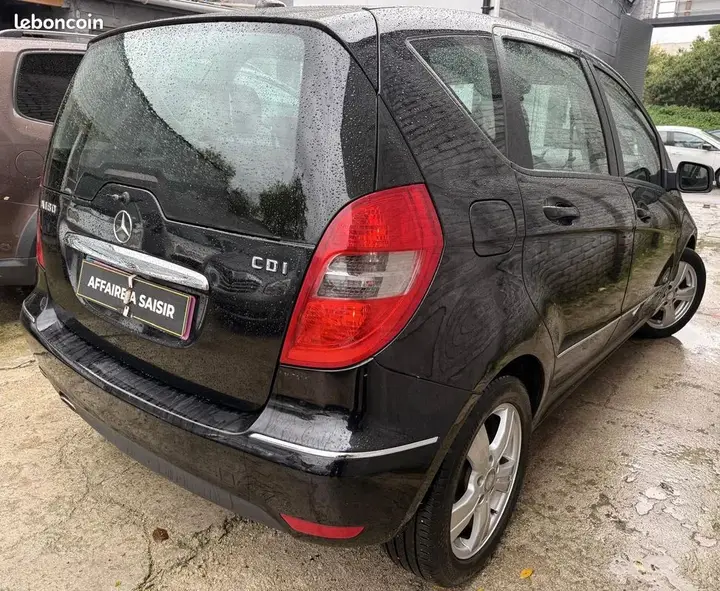 Mercedes-Benz A-Class 2011 photo 3