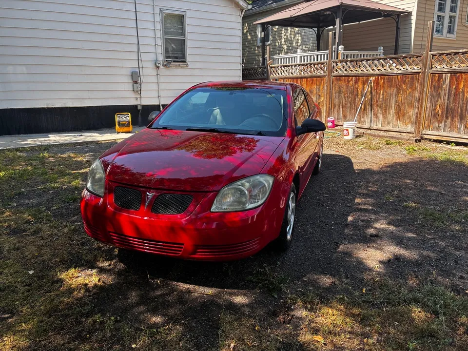 Pontiac G5 2007 photo 2