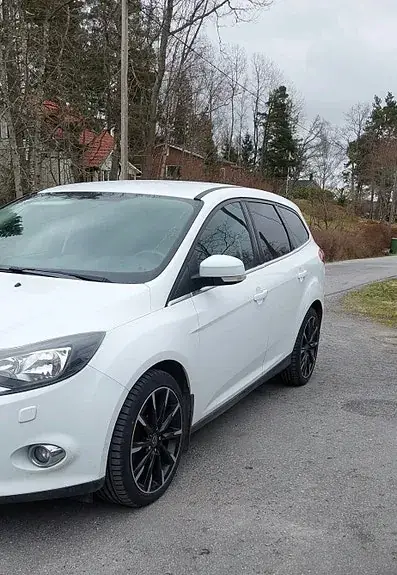 Ford Focus 2013 photo 3