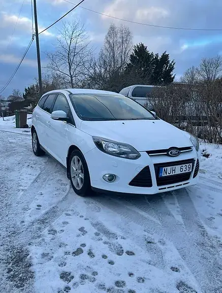 Ford Focus 2013 photo 2