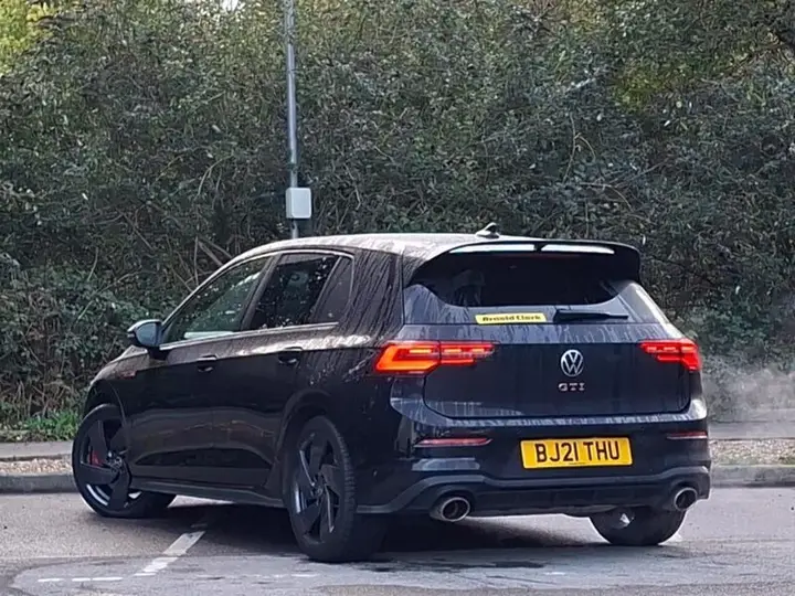 Volkswagen Golf 2021 photo 2
