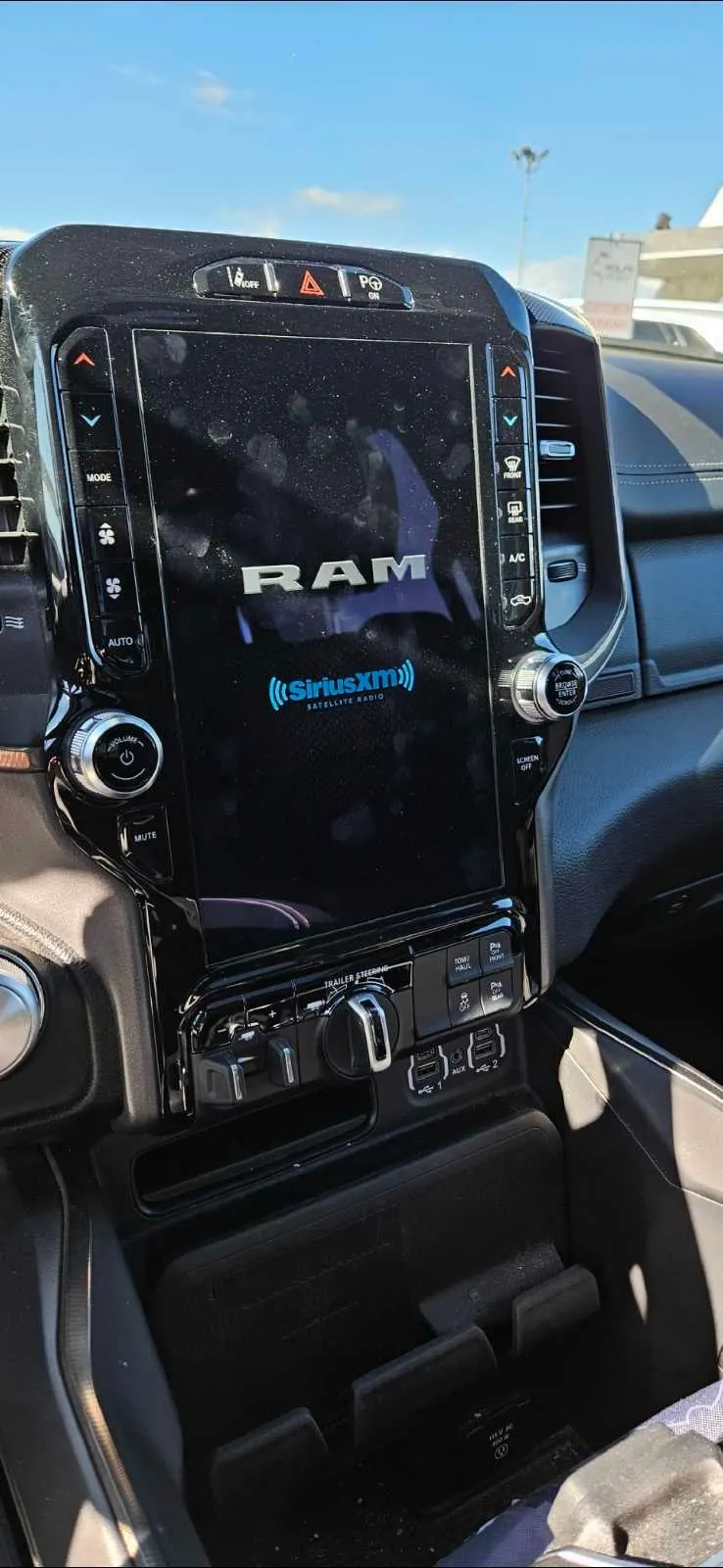 Ram 1500 2021 photo 3