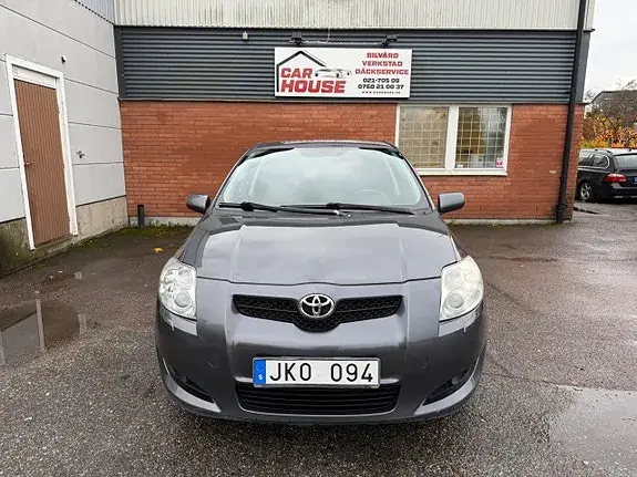Toyota Auris 2007 photo 2