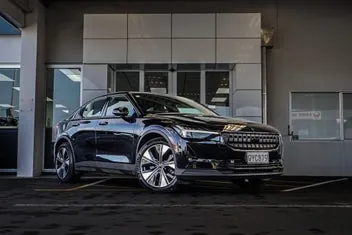 Polestar 2 2024 photo 2