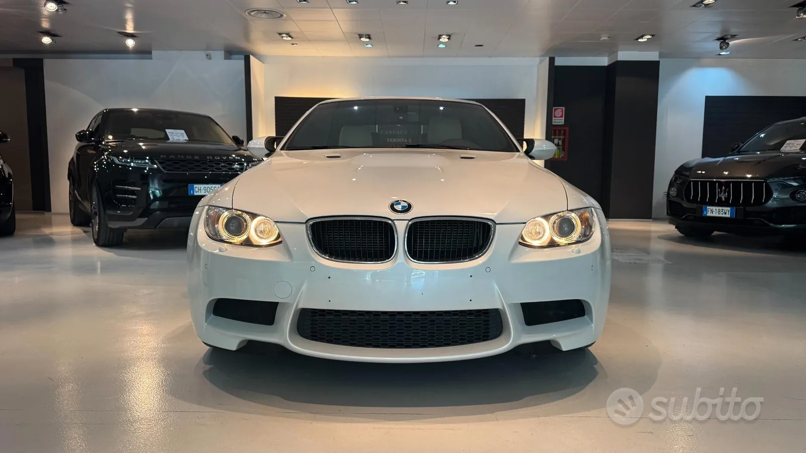 BMW M3 2010 photo 2