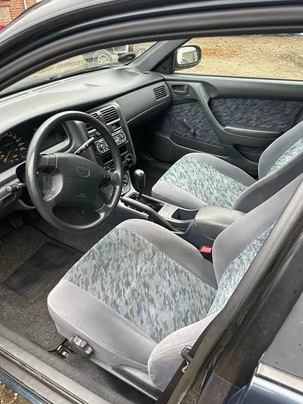 Toyota Carina 1995 photo 3