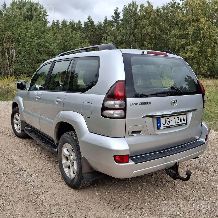 Toyota Land Cruiser 2006 photo 3