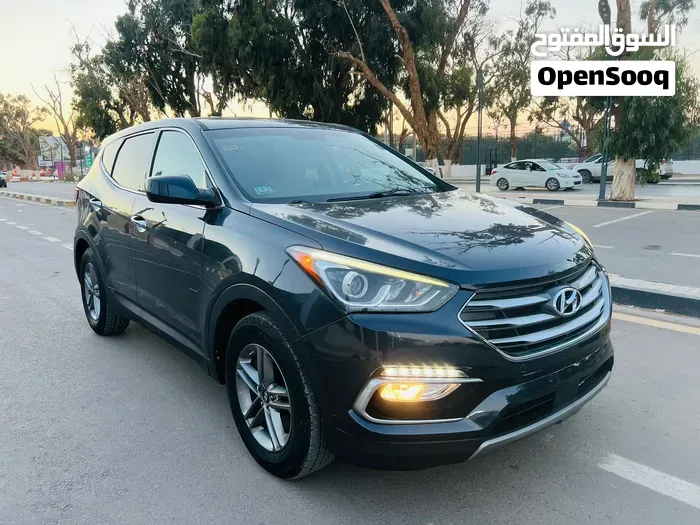 Hyundai Santa Fe 2017 photo 2