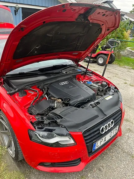 Audi A4 2011 photo 4