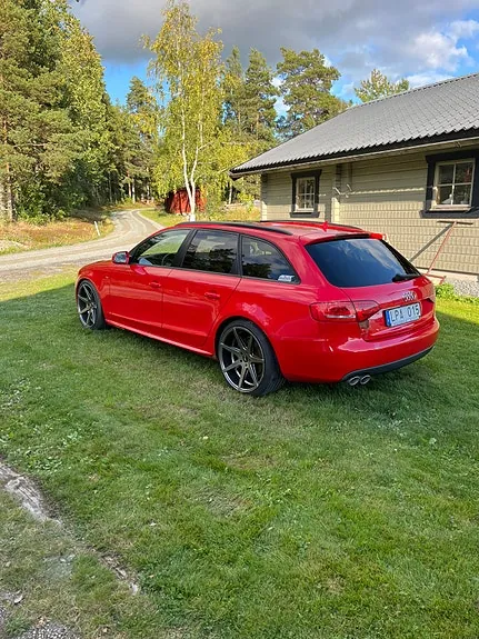 Audi A4 2011 photo 3