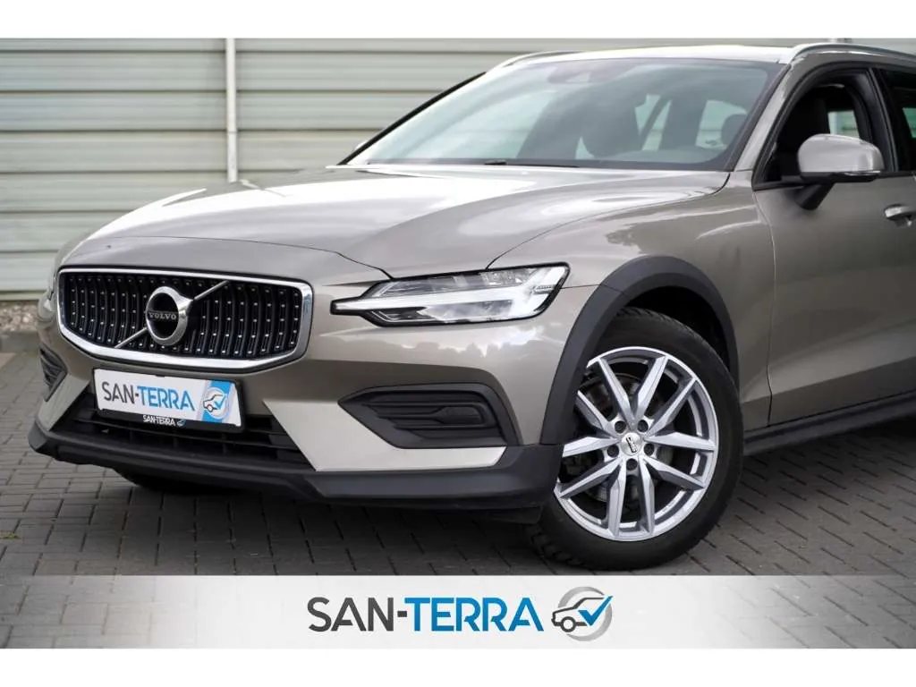 Volvo V60 2020 photo 5