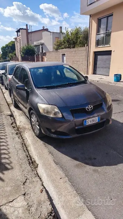 Toyota Auris 2009 photo 2