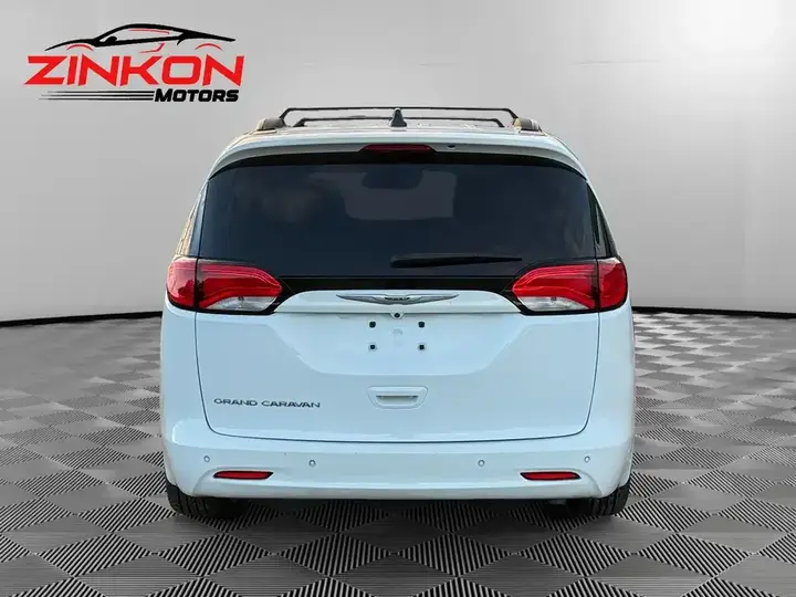 Chrysler Grand Caravan 2022 photo 4