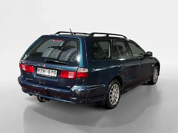 Mitsubishi Galant 2001 photo 2