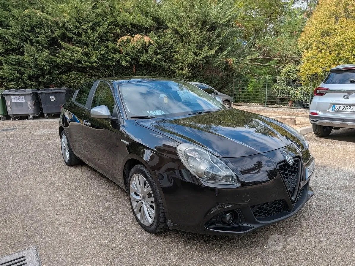 Alfa Romeo Giulietta 2017 photo 2